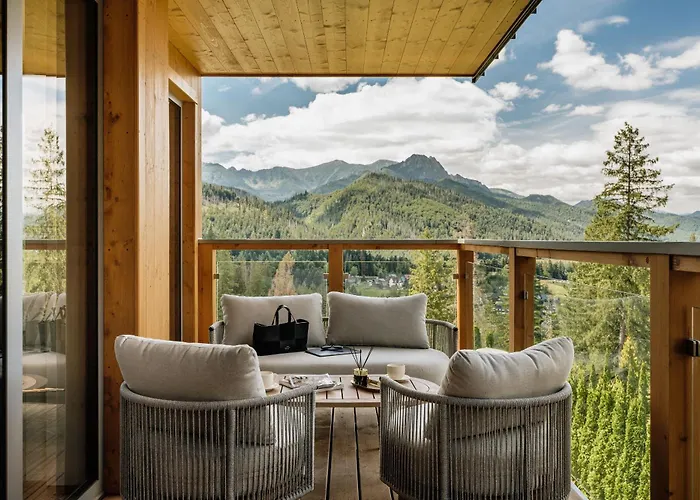 Cyrhla Mountain View With Saunarium & Heated Summer Pool By Bqqk
